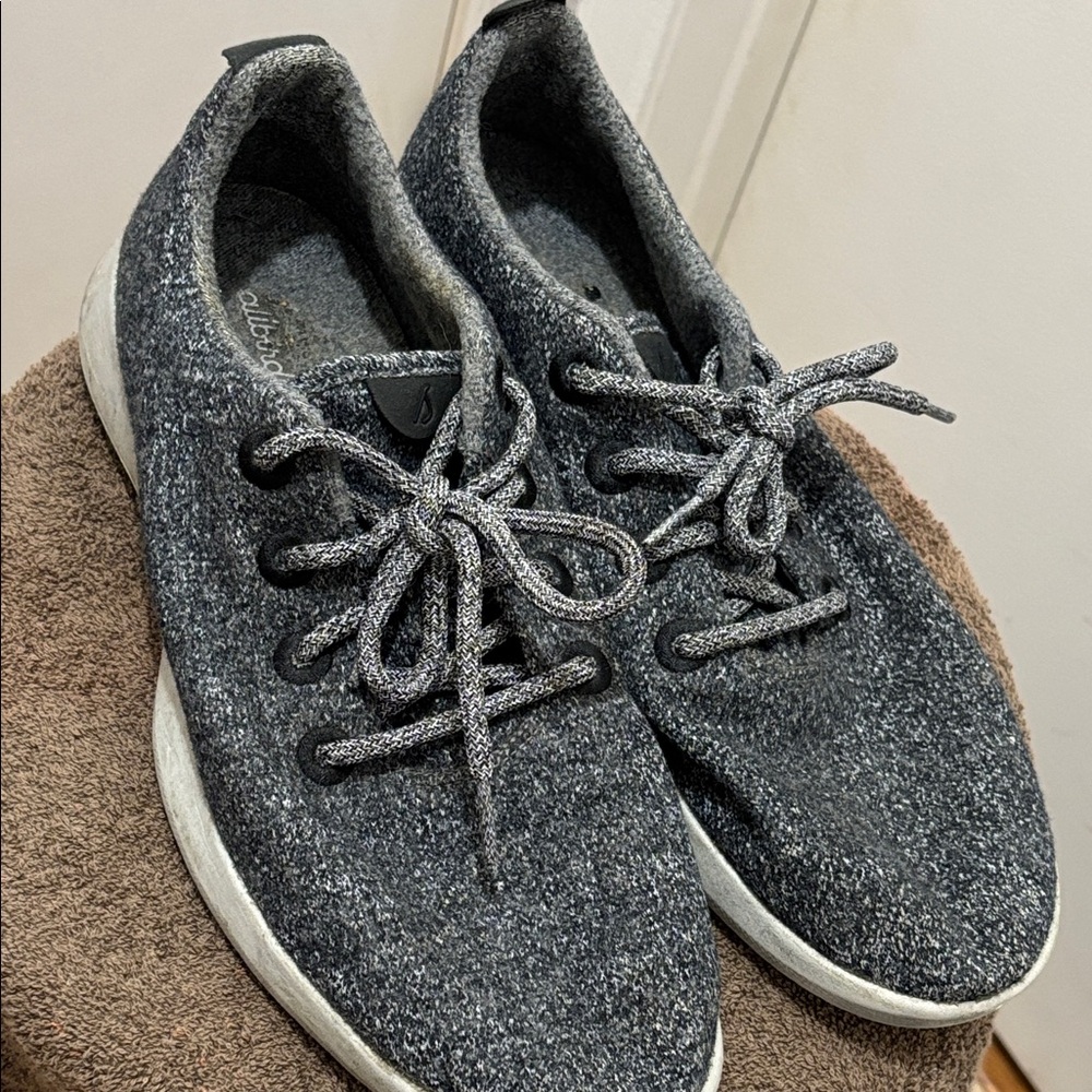 Allbirds Gray Sneakers with Wool-Like Fabric and White Sole